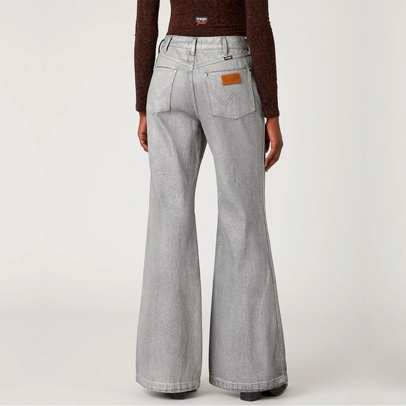 Wrangler Denim - Wrangler X Fender Wanderer Wide Leg Jeans